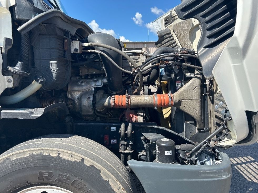 Day Cab Tractor-Heavy Duty Tractors-Freightliner-2018-Cascadia 12564ST-East Chicago-IN-420,684\n\t\tmiles-$ 38,000 - Image 15