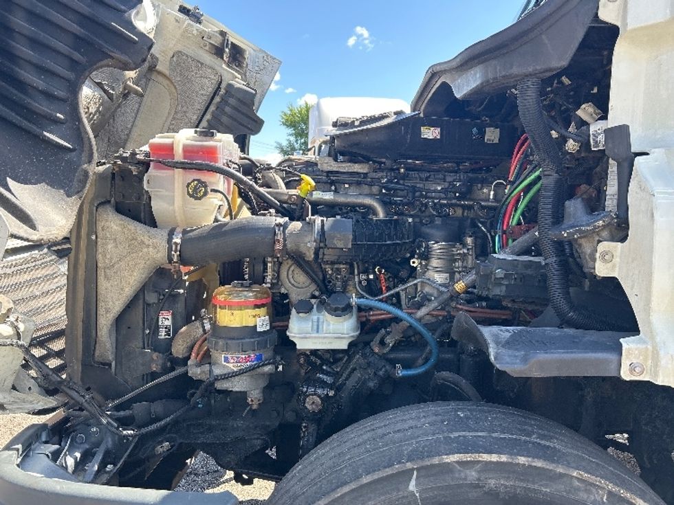 Day Cab Tractor-Heavy Duty Tractors-Freightliner-2018-Cascadia 12564ST-East Chicago-IN-420,684\n\t\tmiles-$ 38,000 - Image 16