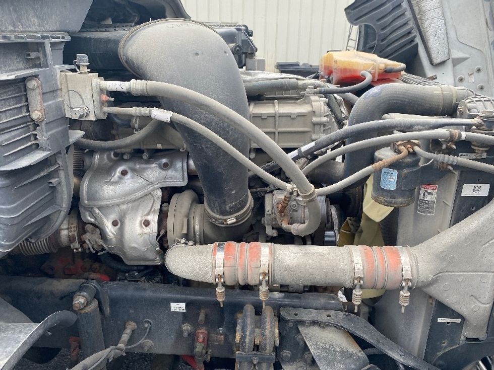 Day Cab Tractor-Heavy Duty Tractors-Freightliner-2018-Cascadia 12564ST-Eden-MD-293,272\n\t\tmiles-$ 48,750 - Image 15