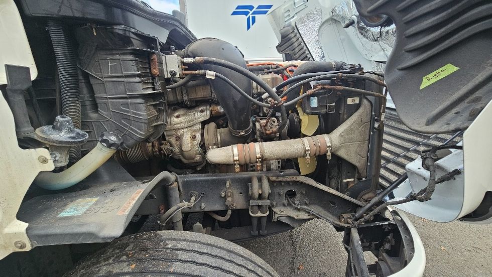 Day Cab Tractor-Heavy Duty Tractors-Freightliner-2018-Cascadia 12564ST-Edison-NJ-220,706\n\t\tmiles-$ 48,000 - Image 15