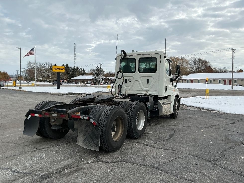 Day Cab Tractor-Heavy Duty Tractors-Freightliner-2018-Cascadia 12564ST-Elkhart-IN-314,055\n\t\tmiles-$ 38,000 - Image 7