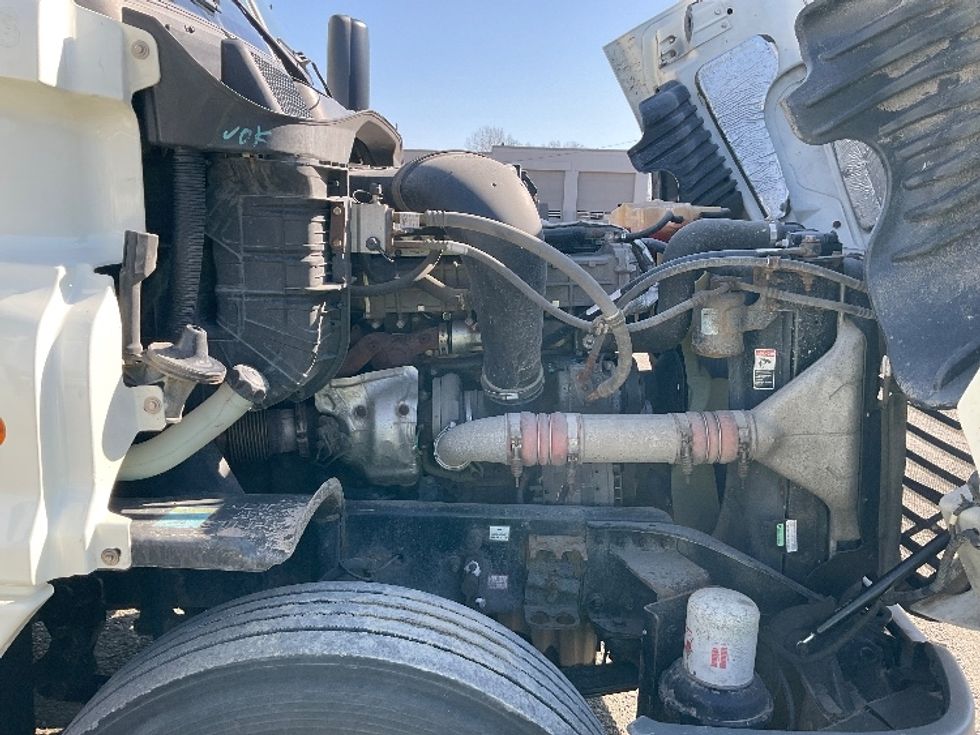 Day Cab Tractor-Heavy Duty Tractors-Freightliner-2018-Cascadia 12564ST-Elmira-NY-473,216\n\t\tmiles-$ 33,000 - Image 15