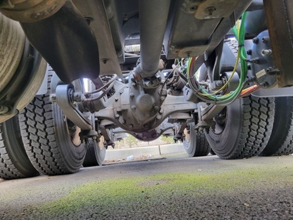 Day Cab Tractor-Heavy Duty Tractors-Freightliner-2018-Cascadia 12564ST-Everett-WA-138,100\n\t\tmiles-$ 42,750 - Image 18