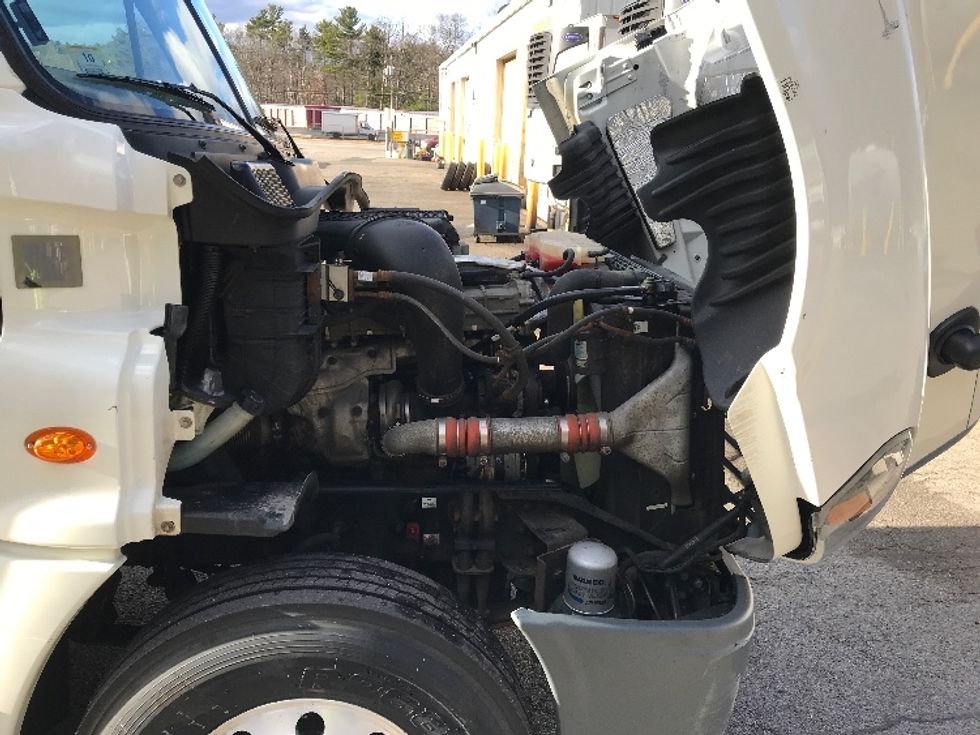 Day Cab Tractor-Heavy Duty Tractors-Freightliner-2018-Cascadia 12564ST-Fitchburg-MA-291,563\n\t\tmiles-$ 45,000 - Image 15