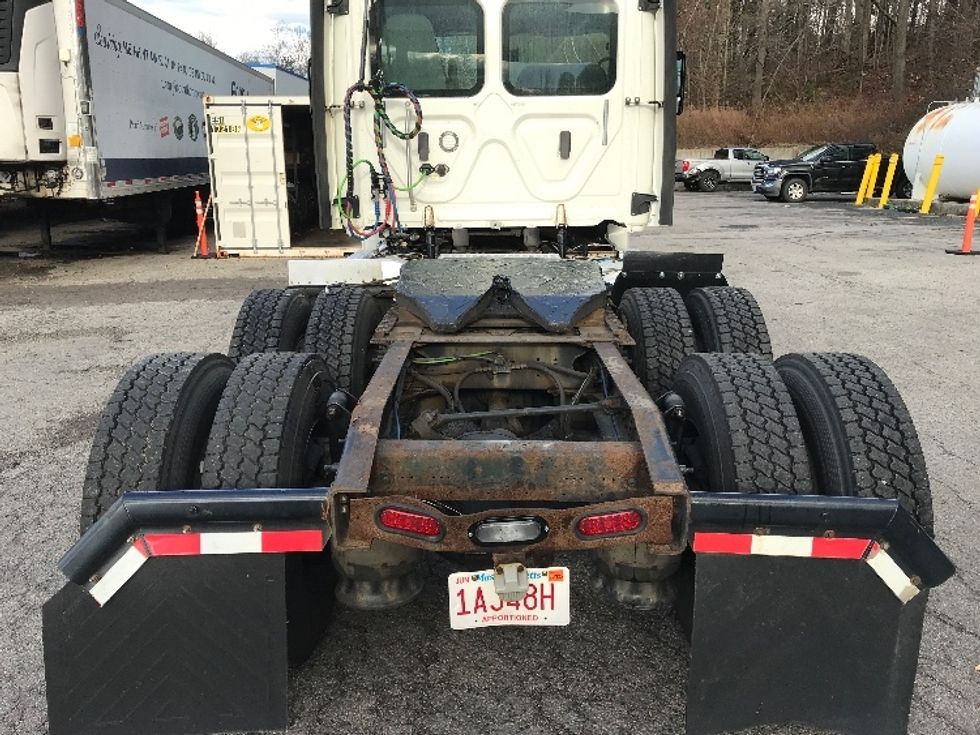 Day Cab Tractor-Heavy Duty Tractors-Freightliner-2018-Cascadia 12564ST-Fitchburg-MA-291,563\n\t\tmiles-$ 45,000 - Image 6