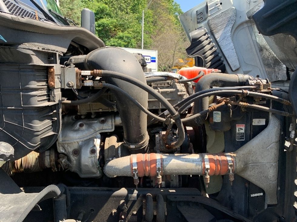Day Cab Tractor-Heavy Duty Tractors-Freightliner-2018-Cascadia 12564ST-Fitchburg-MA-440,579\n\t\tmiles-$ 36,000 - Image 15