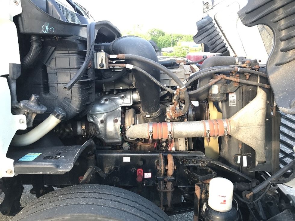 Day Cab Tractor-Heavy Duty Tractors-Freightliner-2018-Cascadia 12564ST-Fitchburg-MA-616,567\n\t\tmiles-$ 27,000 - Image 15