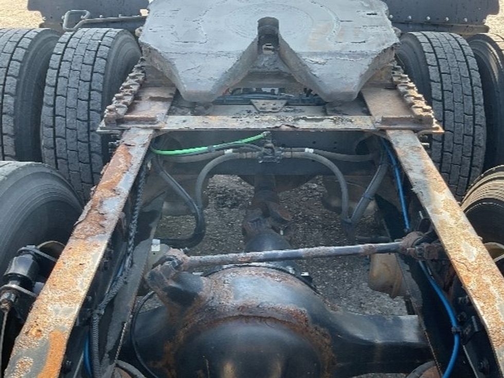 Day Cab Tractor-Heavy Duty Tractors-Freightliner-2018-Cascadia 12564ST-Flint-MI-197,442\n\t\tmiles-$ 45,750 - Image 6