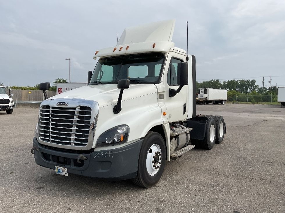 Day Cab Tractor-Heavy Duty Tractors-Freightliner-2018-Cascadia 12564ST-Flint-MI-268,330\n\t\tmiles-$ 48,750 - Image 3