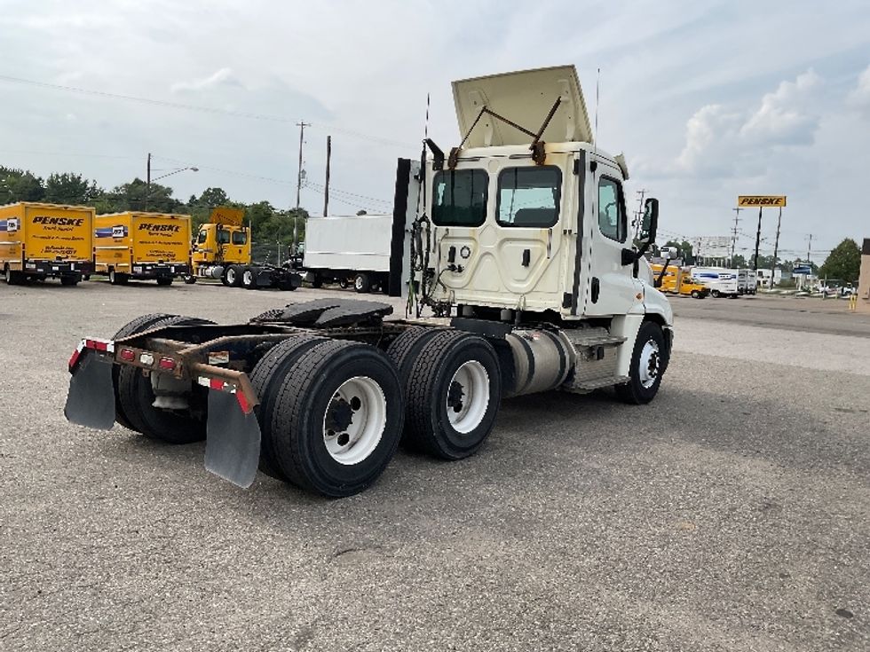 Day Cab Tractor-Heavy Duty Tractors-Freightliner-2018-Cascadia 12564ST-Flint-MI-268,330\n\t\tmiles-$ 48,750 - Image 7