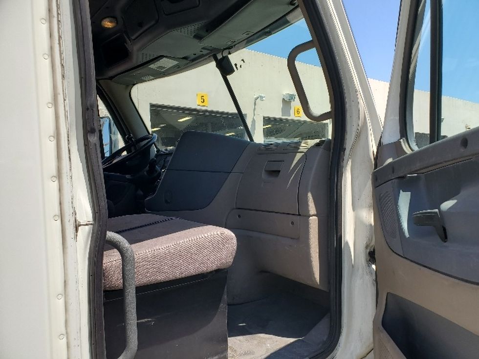 Day Cab Tractor-Heavy Duty Tractors-Freightliner-2018-Cascadia 12564ST-Fontana-CA-252,629\n\t\tmiles-$ 56,500 - Image 12