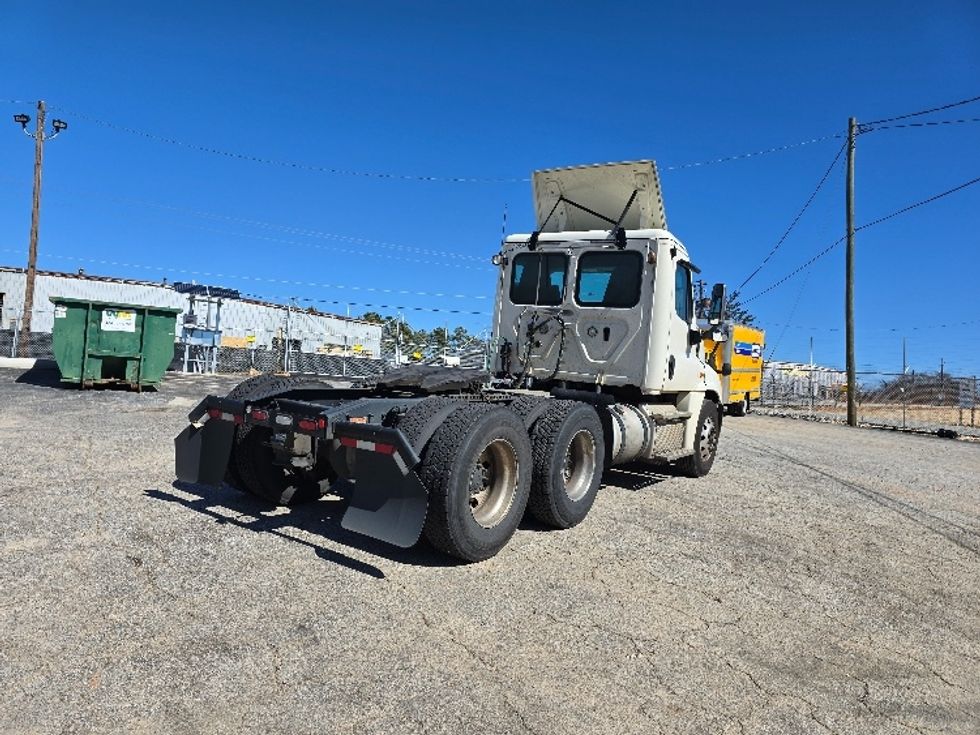Day Cab Tractor-Heavy Duty Tractors-Freightliner-2018-Cascadia 12564ST-Forest Park-GA-368,793\n\t\tmiles-$ 40,500 - Image 7