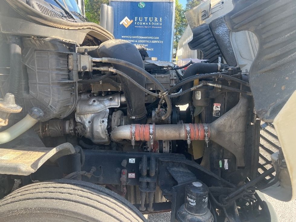 Day Cab Tractor-Heavy Duty Tractors-Freightliner-2018-Cascadia 12564ST-Forest Park-GA-380,367\n\t\tmiles-$ 46,750 - Image 15