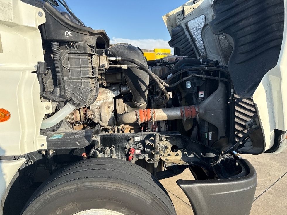 Day Cab Tractor-Heavy Duty Tractors-Freightliner-2018-Cascadia 12564ST-Fort Worth-TX-542,914\n\t\tmiles-$ 34,500 - Image 15