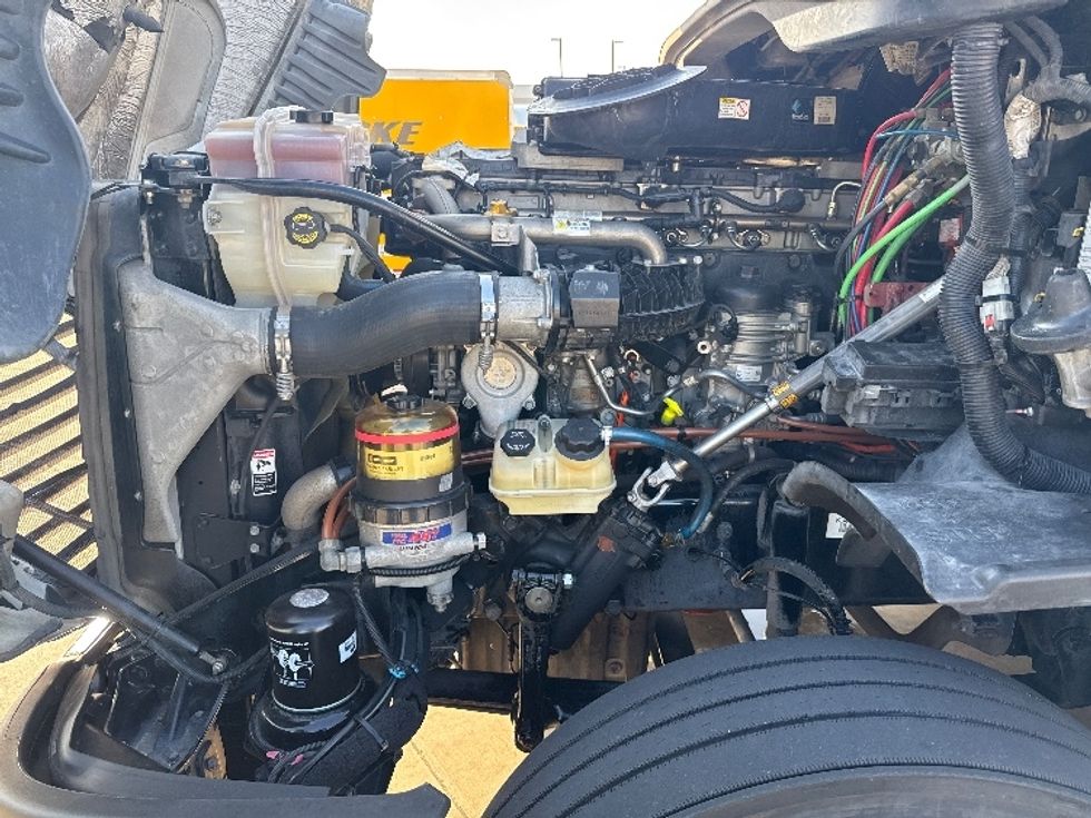 Day Cab Tractor-Heavy Duty Tractors-Freightliner-2018-Cascadia 12564ST-Fort Worth-TX-542,914\n\t\tmiles-$ 34,500 - Image 16