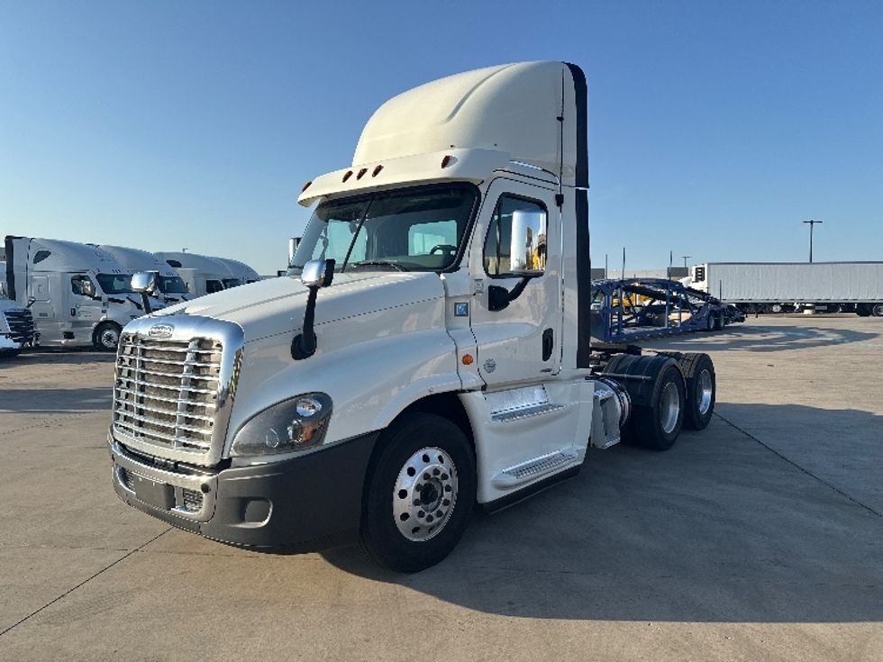 Day Cab Tractor-Heavy Duty Tractors-Freightliner-2018-Cascadia 12564ST-Fort Worth-TX-542,914\n\t\tmiles-$ 34,500 - Image 3