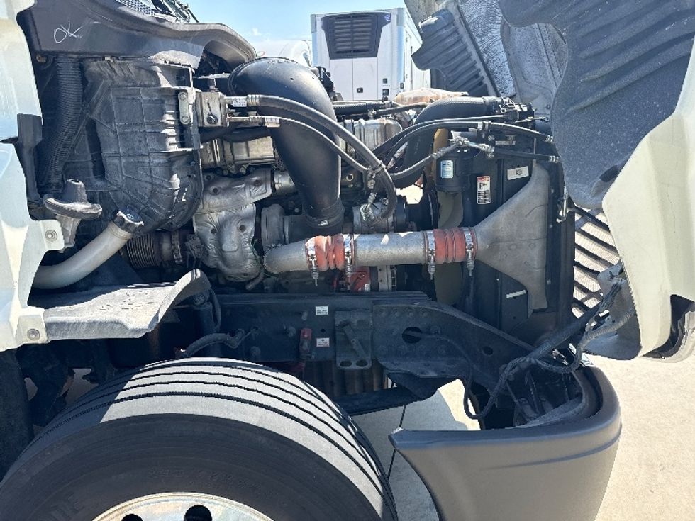 Day Cab Tractor-Heavy Duty Tractors-Freightliner-2018-Cascadia 12564ST-Fort Worth-TX-642,720\n\t\tmiles-$ 25,750 - Image 15