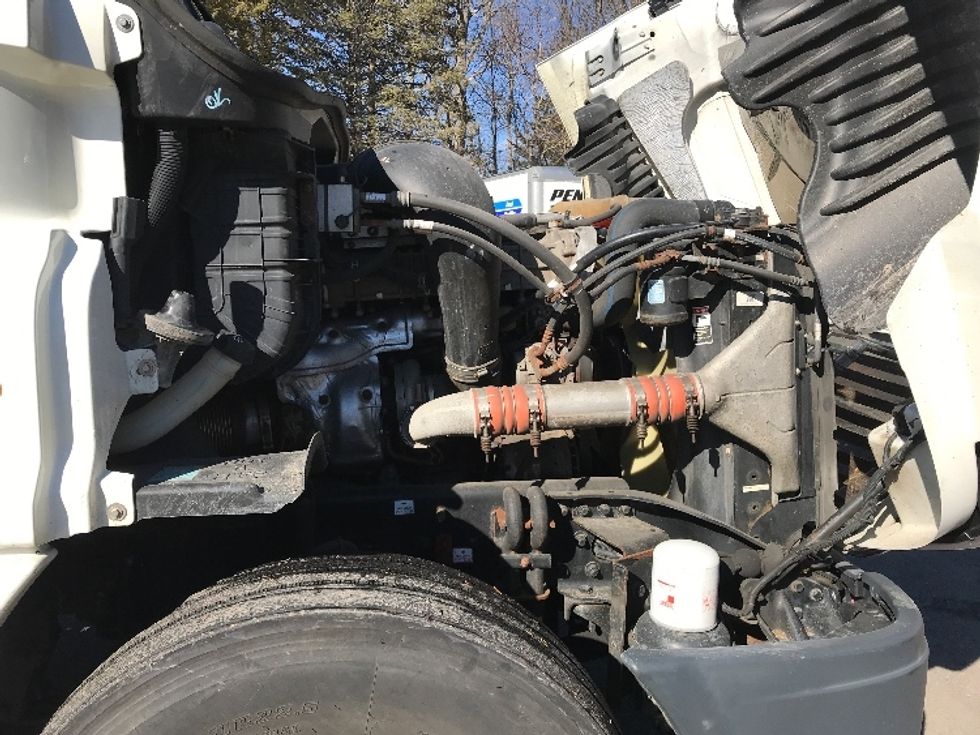 Day Cab Tractor-Heavy Duty Tractors-Freightliner-2018-Cascadia 12564ST-Franklin-MA-343,593\n\t\tmiles-$ 38,250 - Image 15