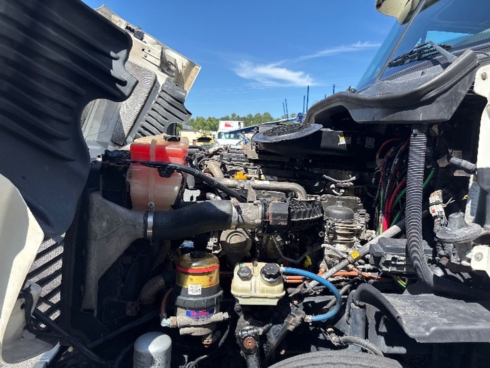 Day Cab Tractor-Heavy Duty Tractors-Freightliner-2018-Cascadia 12564ST-Fredericksburg-VA-485,937\n\t\tmiles-$ 30,750 - Image 16