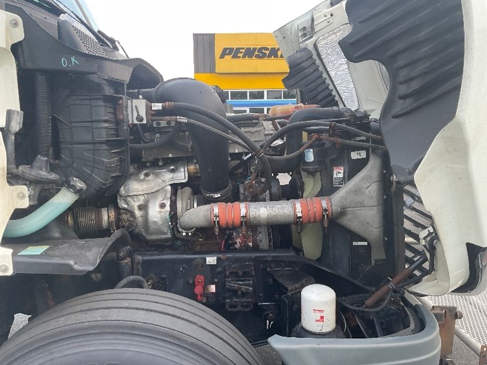 Day Cab Tractor-Heavy Duty Tractors-Freightliner-2018-Cascadia 12564ST-Fredonia-NY-361,880\n\t\tmiles-$ 41,000 - Image 15