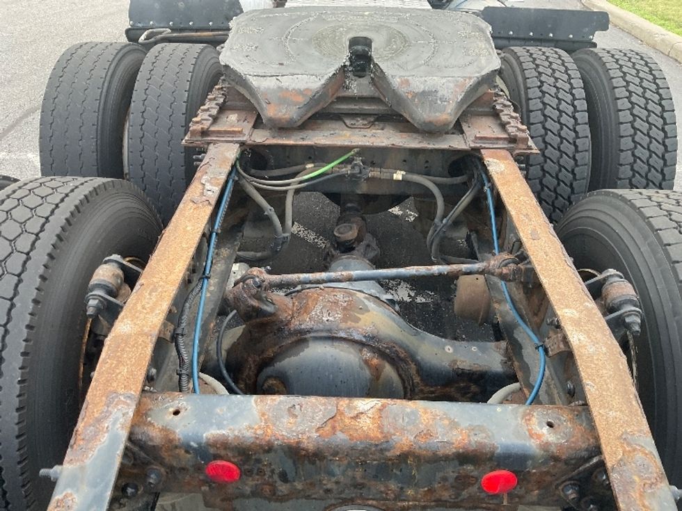 Day Cab Tractor-Heavy Duty Tractors-Freightliner-2018-Cascadia 12564ST-Fredonia-NY-361,880\n\t\tmiles-$ 41,000 - Image 6