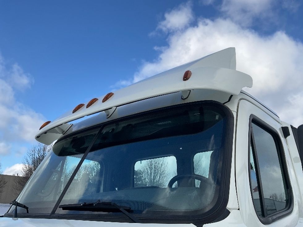 Day Cab Tractor-Heavy Duty Tractors-Freightliner-2018-Cascadia 12564ST-Fredonia-NY-381,029\n\t\tmiles-$ 39,500 - Image 17