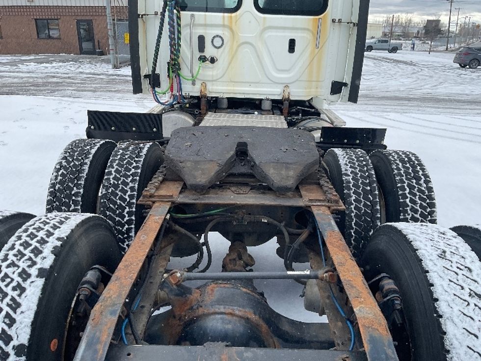 Day Cab Tractor-Heavy Duty Tractors-Freightliner-2018-Cascadia 12564ST-Fredonia-NY-381,029\n\t\tmiles-$ 39,500 - Image 6