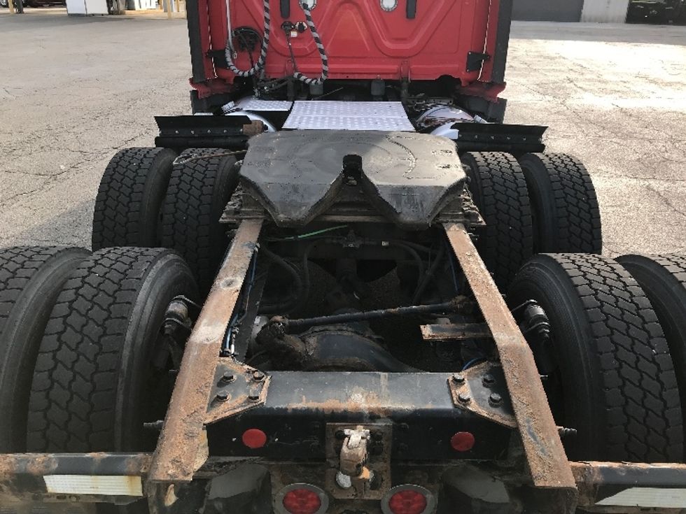 Day Cab Tractor-Heavy Duty Tractors-Freightliner-2018-Cascadia 12564ST-Fredonia-NY-584,826\n\t\tmiles-$ 28,500 - Image 6