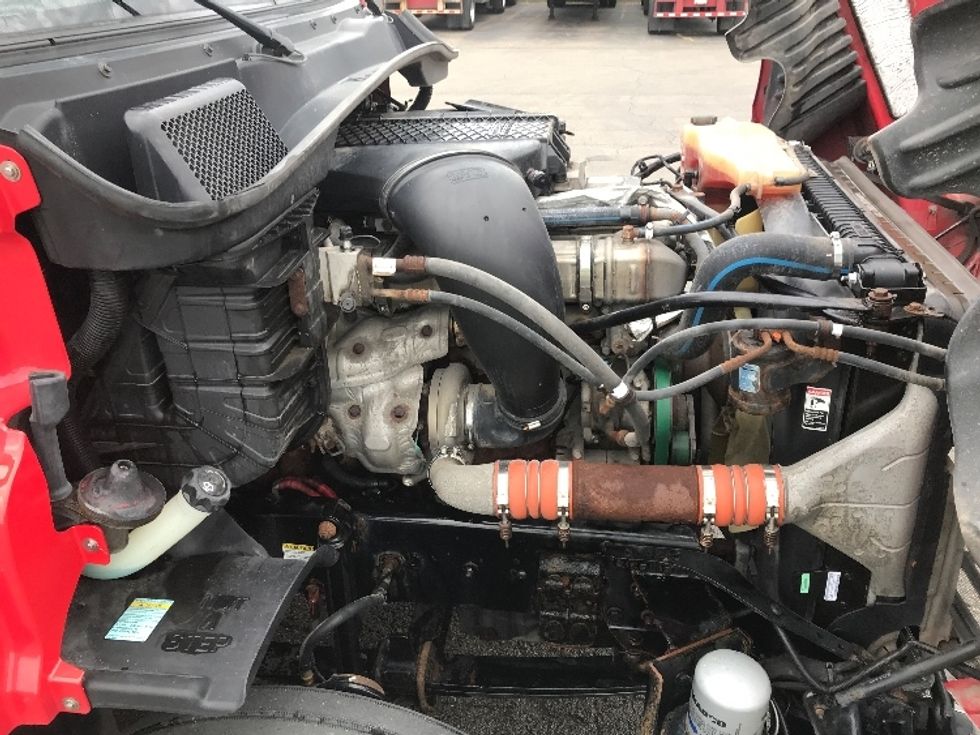 Day Cab Tractor-Heavy Duty Tractors-Freightliner-2018-Cascadia 12564ST-Fredonia-NY-622,889\n\t\tmiles-$ 26,500 - Image 15