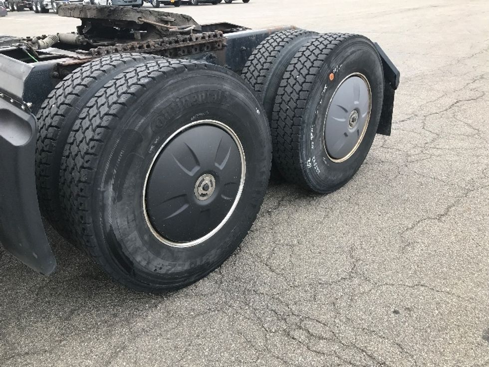 Day Cab Tractor-Heavy Duty Tractors-Freightliner-2018-Cascadia 12564ST-Fredonia-NY-622,889\n\t\tmiles-$ 26,500 - Image 18