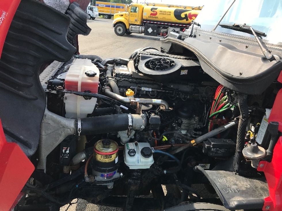 Day Cab Tractor-Heavy Duty Tractors-Freightliner-2018-Cascadia 12564ST-Fredonia-NY-650,276\n\t\tmiles-$ 26,500 - Image 16