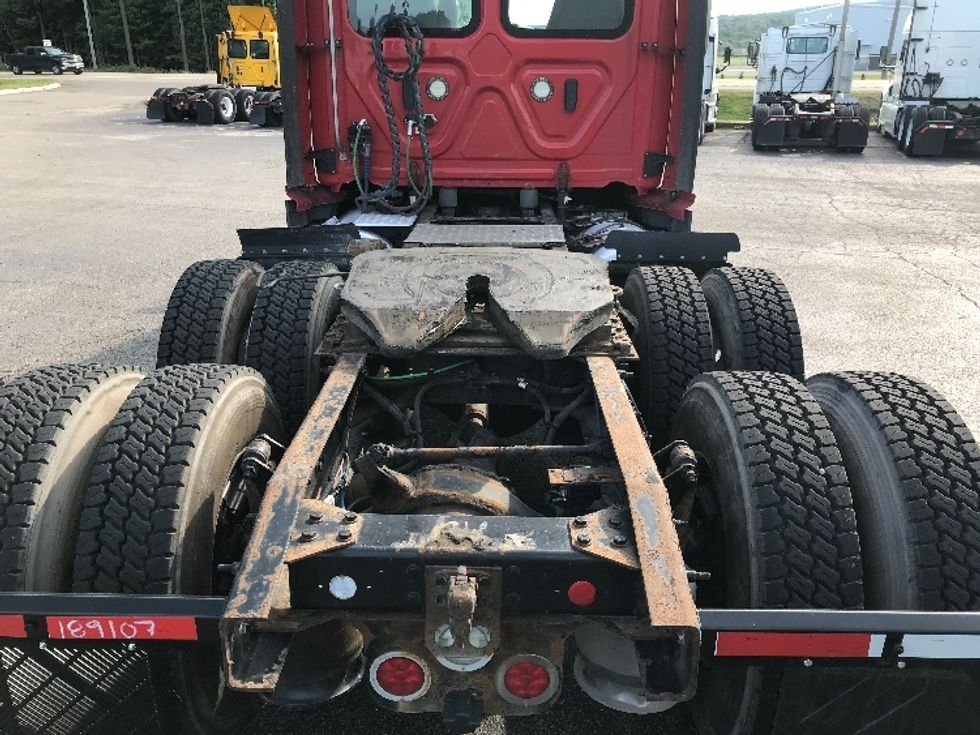 Day Cab Tractor-Heavy Duty Tractors-Freightliner-2018-Cascadia 12564ST-Fredonia-NY-650,276\n\t\tmiles-$ 26,500 - Image 6