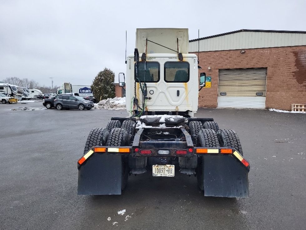 Day Cab Tractor-Heavy Duty Tractors-Freightliner-2018-Cascadia 12564ST-Gansevoort-NY-529,214\n\t\tmiles-$ 28,750 - Image 6