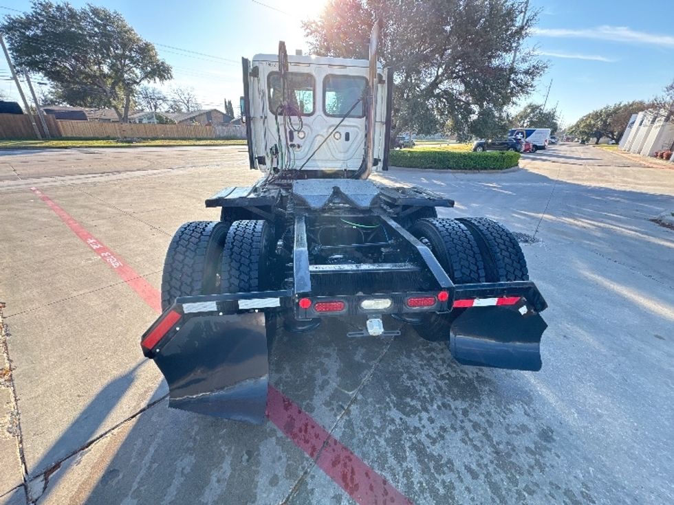 Day Cab Tractor-Heavy Duty Tractors-Freightliner-2018-Cascadia 12564ST-Garland-TX-354,437\n\t\tmiles-$ 44,750 - Image 6