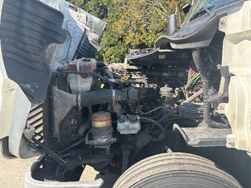 Day Cab Tractor-Heavy Duty Tractors-Freightliner-2018-Cascadia 12564ST-Goshen-IN-544,286\n\t\tmiles-$ 30,250 - Image 16