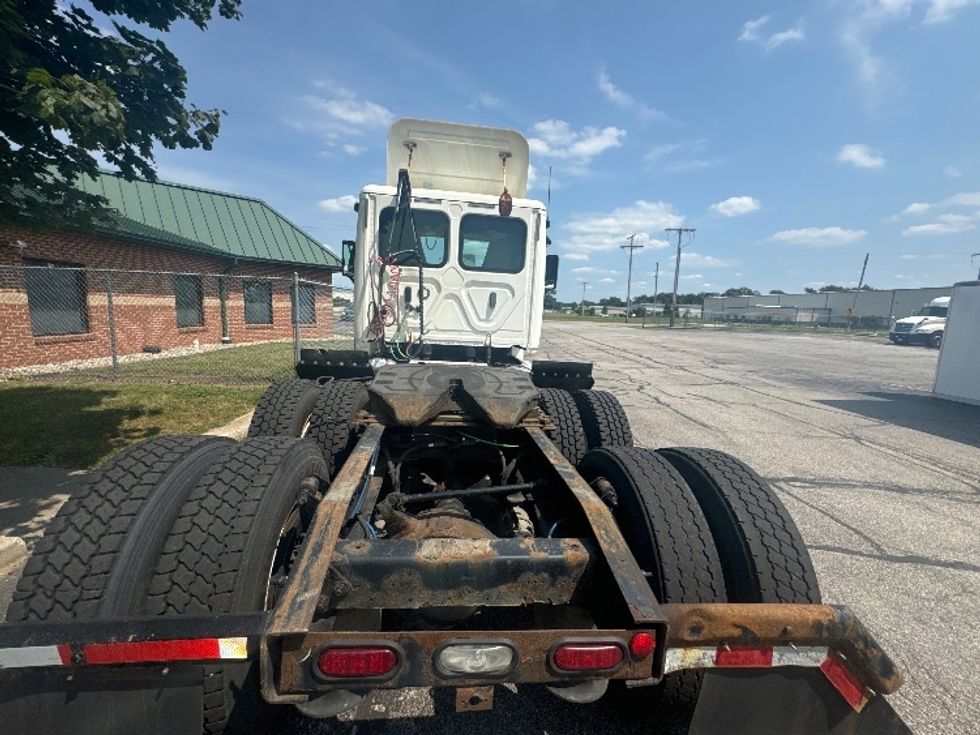 Day Cab Tractor-Heavy Duty Tractors-Freightliner-2018-Cascadia 12564ST-Goshen-IN-576,906\n\t\tmiles-$ 30,000 - Image 6