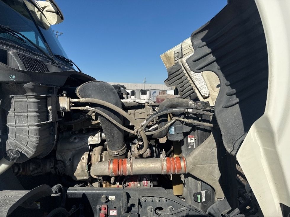 Day Cab Tractor-Heavy Duty Tractors-Freightliner-2018-Cascadia 12564ST-Grand Prairie-TX-318,551\n\t\tmiles-$ 47,500 - Image 15