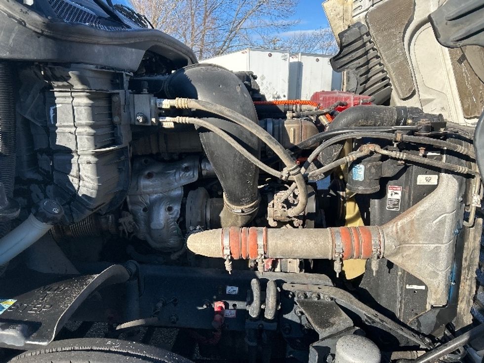 Day Cab Tractor-Heavy Duty Tractors-Freightliner-2018-Cascadia 12564ST-Greensboro-NC-474,789\n\t\tmiles-$ 36,250 - Image 15