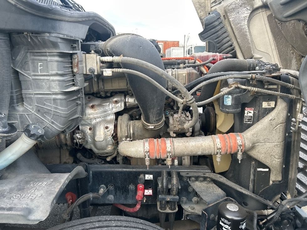 Day Cab Tractor-Heavy Duty Tractors-Freightliner-2018-Cascadia 12564ST-Greensboro-NC-500,002\n\t\tmiles-$ 35,250 - Image 15