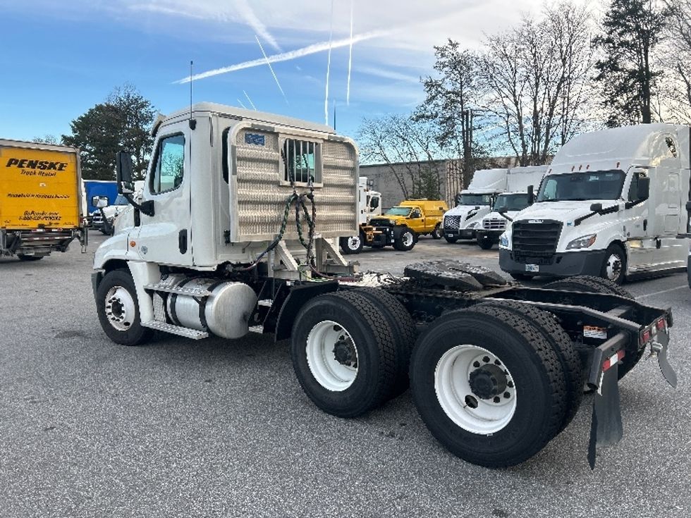 Day Cab Tractor-Heavy Duty Tractors-Freightliner-2018-Cascadia 12564ST-Greensboro-NC-500,002\n\t\tmiles-$ 35,250 - Image 5