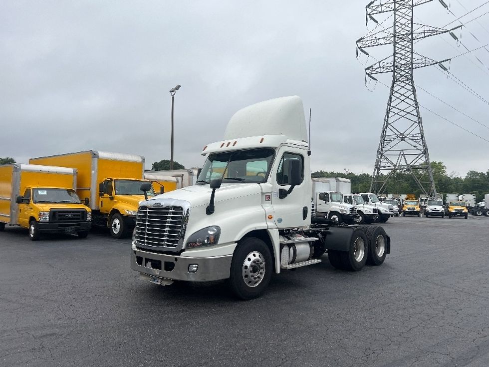 Day Cab Tractor-Heavy Duty Tractors-Freightliner-2018-Cascadia 12564ST-Greensboro-NC-612,568\n\t\tmiles-$ 30,000 - Image 3