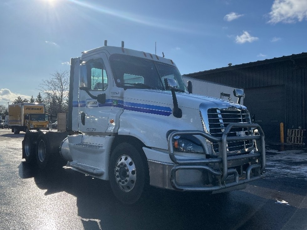 Used Cascadia 12564ST Heavy Duty Trucks for Sale in Guilderland Center