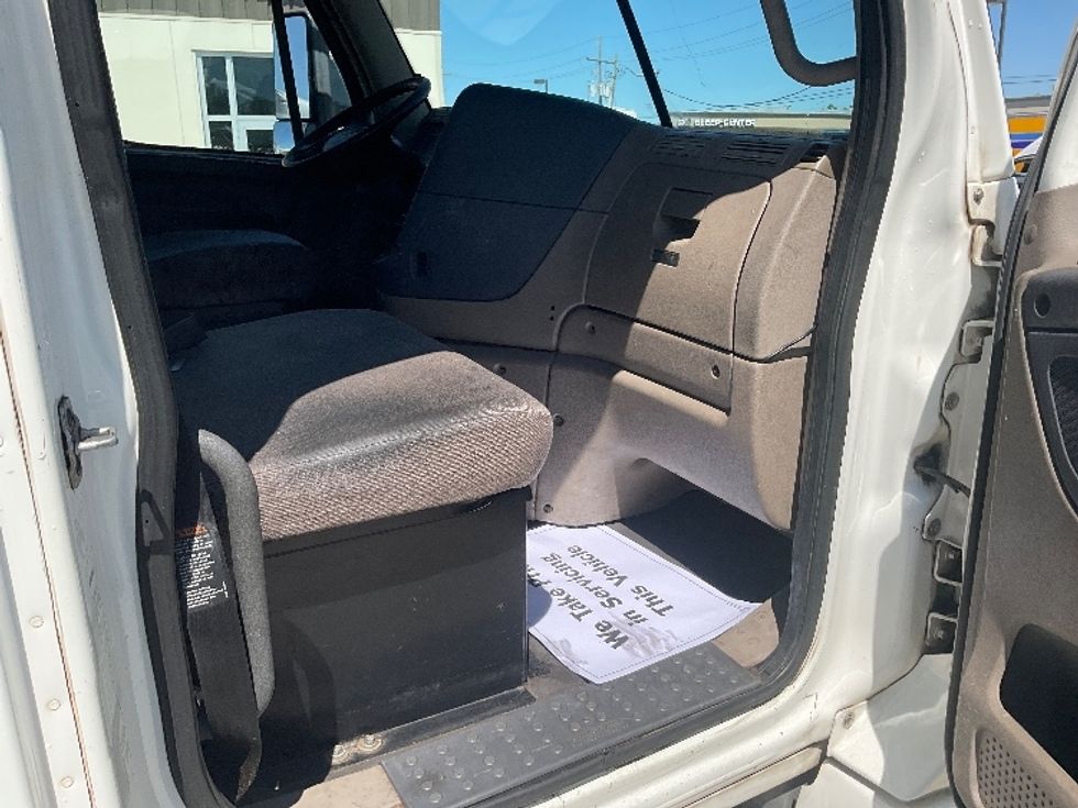 Day Cab Tractor-Heavy Duty Tractors-Freightliner-2018-Cascadia 12564ST-Hammond-LA-341,222\n\t\tmiles-$ 48,250 - Image 12