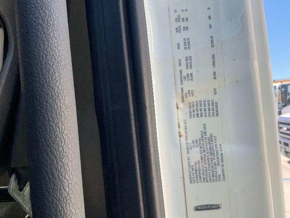 Day Cab Tractor-Heavy Duty Tractors-Freightliner-2018-Cascadia 12564ST-Hammond-LA-341,222\n\t\tmiles-$ 48,250 - Image 17