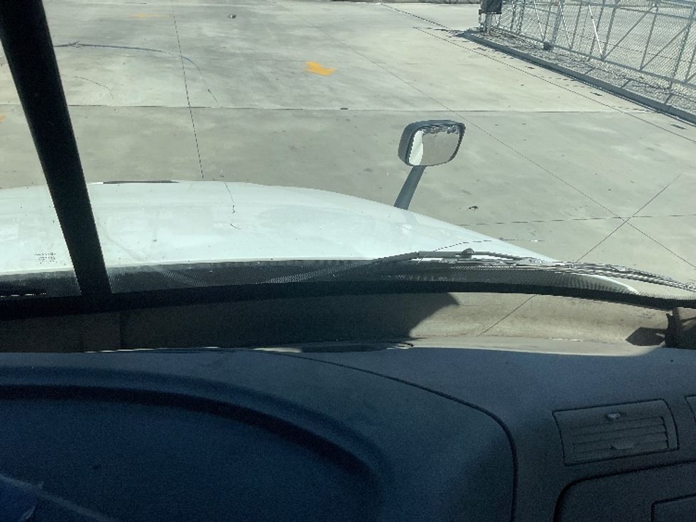 Day Cab Tractor-Heavy Duty Tractors-Freightliner-2018-Cascadia 12564ST-Hammond-LA-341,222\n\t\tmiles-$ 48,250 - Image 18