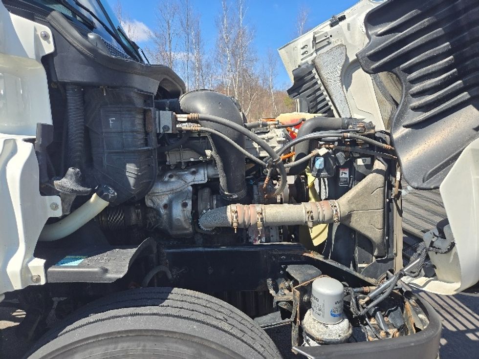 Day Cab Tractor-Heavy Duty Tractors-Freightliner-2018-Cascadia 12564ST-Hazleton-PA-537,819\n\t\tmiles-$ 30,500 - Image 15