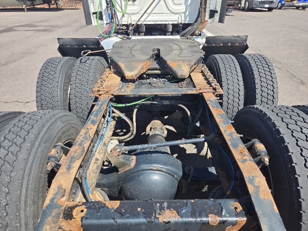 Day Cab Tractor-Heavy Duty Tractors-Freightliner-2018-Cascadia 12564ST-Hazleton-PA-537,819\n\t\tmiles-$ 30,500 - Image 6