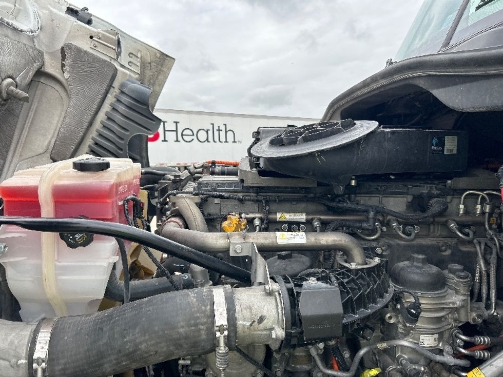 Day Cab Tractor-Heavy Duty Tractors-Freightliner-2018-Cascadia 12564ST-Houston-TX-575,555\n\t\tmiles-$ 31,500 - Image 16