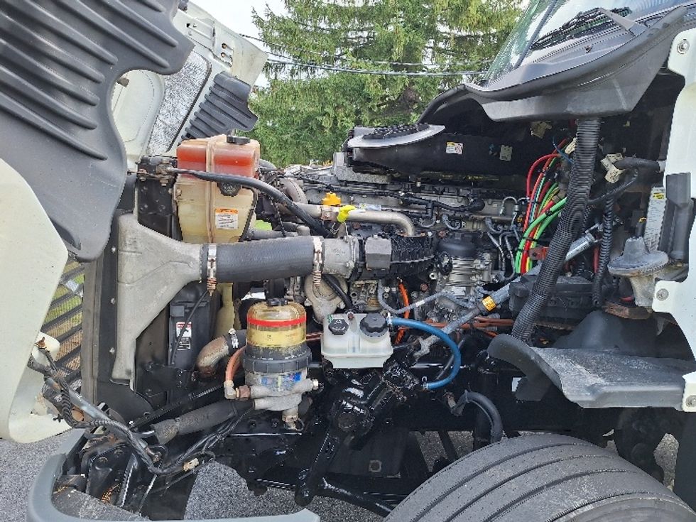 Day Cab Tractor-Heavy Duty Tractors-Freightliner-2018-Cascadia 12564ST-Hudson-NH-513,178\n\t\tmiles-$ 27,000 - Image 16