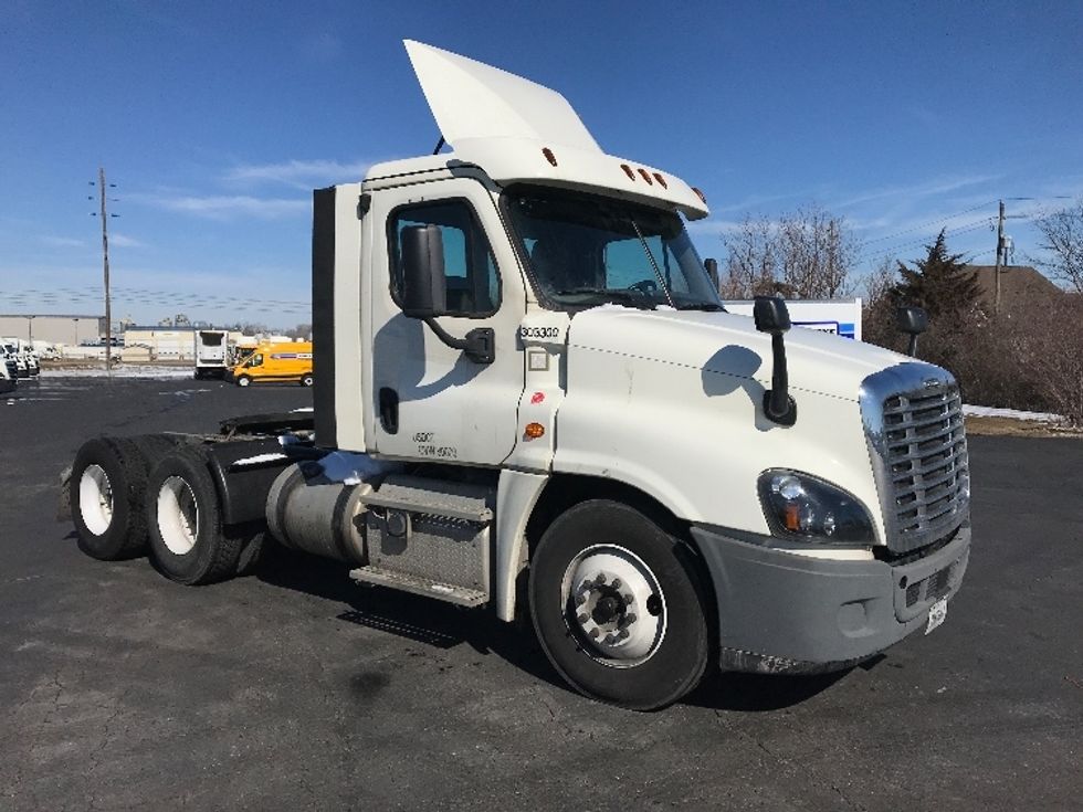 Day Cab Tractor-Heavy Duty Tractors-Freightliner-2018-Cascadia 12564ST-Indianapolis-IN-355,406\n\t\tmiles-$ 43,250 - Image 1